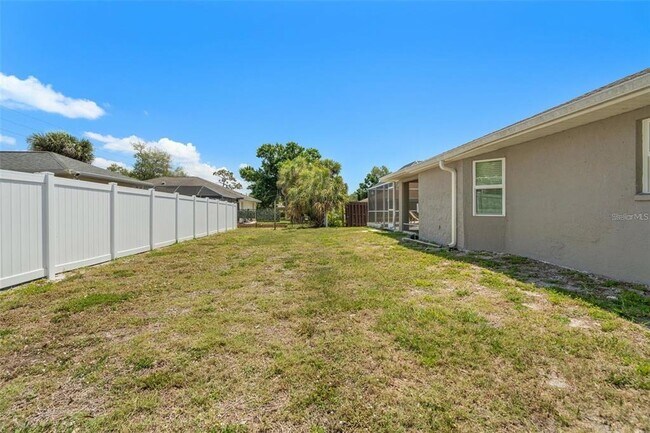 Building Photo - 251 S Quincy Rd