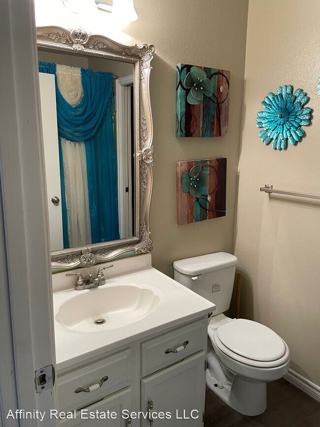 Foto del edificio - 3 br, 2 bath House - 420 Russell