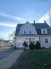 Building Photo - 380 Bullocks Point Ave