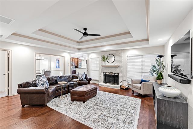 Primary Photo - 5202 Heatherdale Dr