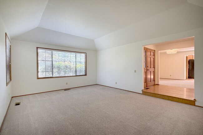 Foto del edificio - 3bd/2ba Bellevue Home