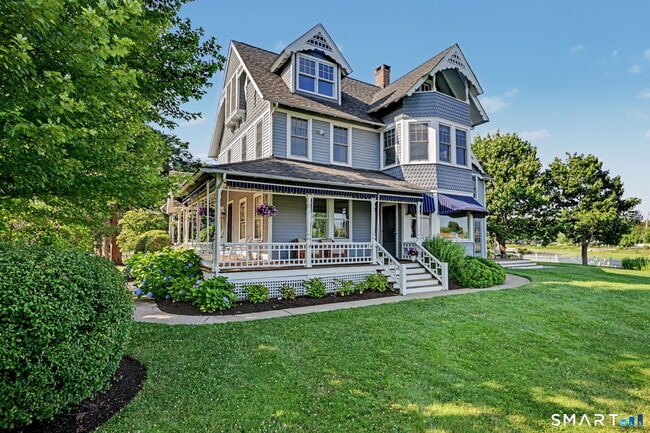 Building Photo - 71 Cove Ave
