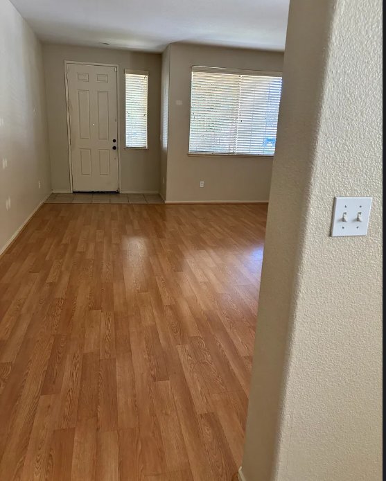 Foto del edificio - 6789 Brook Falls Cir