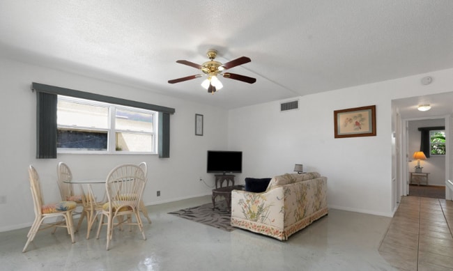 Building Photo - 612 Guild Dr