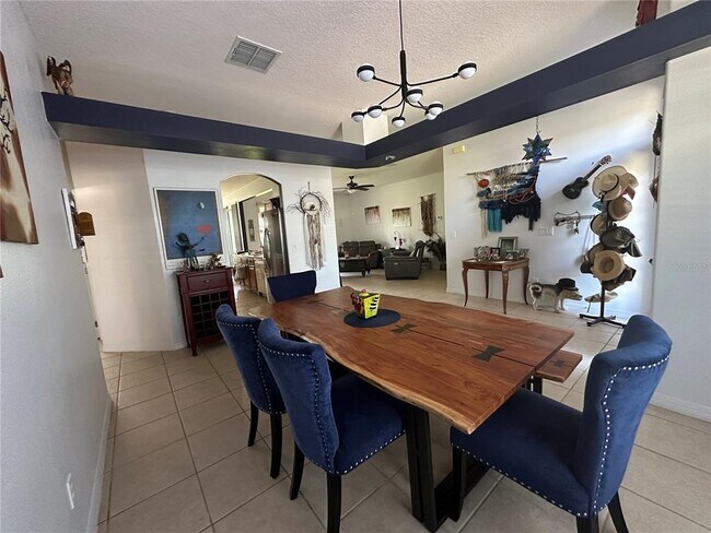 Foto del edificio - 3458 Chessington St