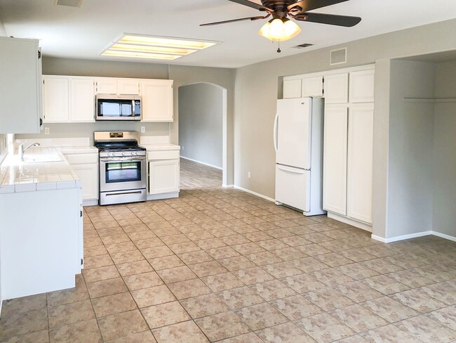 Building Photo - COMING SOON! 3 Bedroom Home in the Desirab...