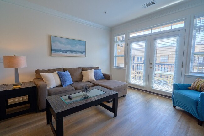 Foto del edificio - 3373 Renaissance Park Pl