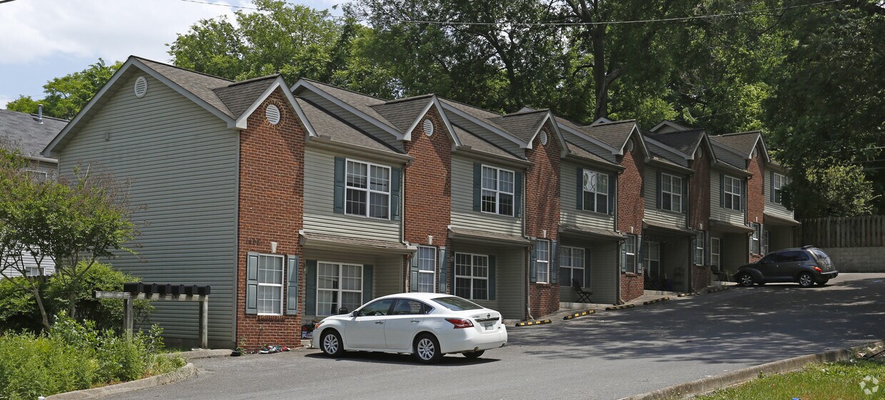 Primary Photo - 1408 Grand