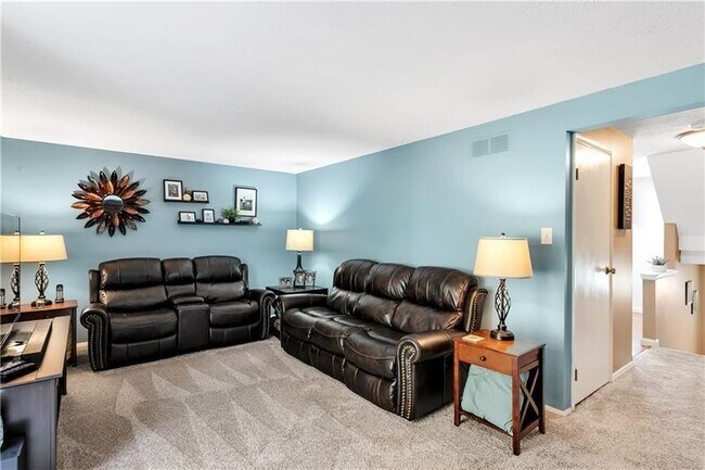 Building Photo - 1014 Ryeland Ct