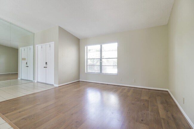 Foto del edificio - 8506 Eagle Run Dr