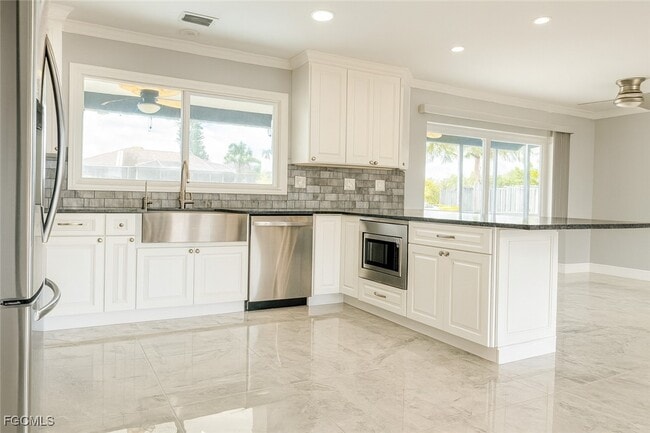 Foto del edificio - 1452 SE 15th Terrace