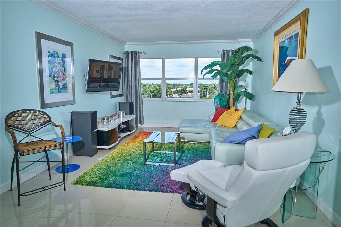 Foto principal - 2555 NE 11th St