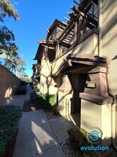 Building Photo - 16938 Hutchins Landing