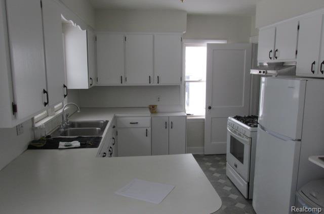 Foto del edificio - 995 Lakeview St