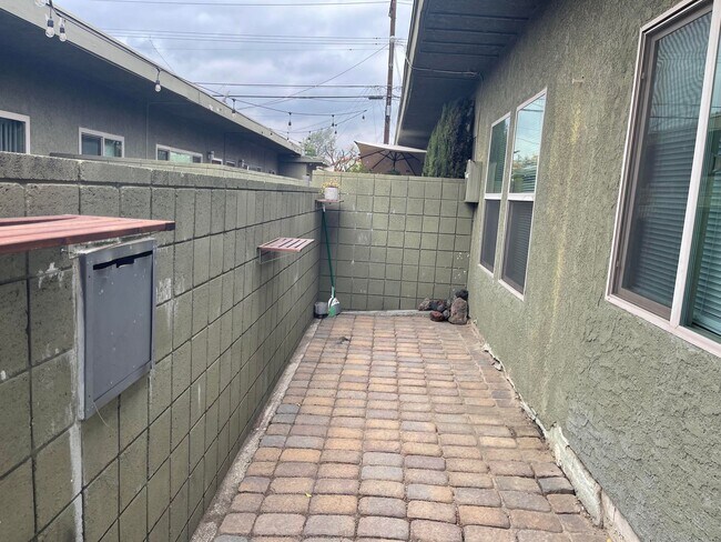 Foto del edificio - 1511 N Hollywood Way