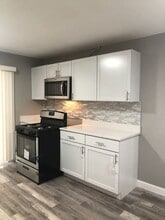 Building Photo - 1301 Fayette St