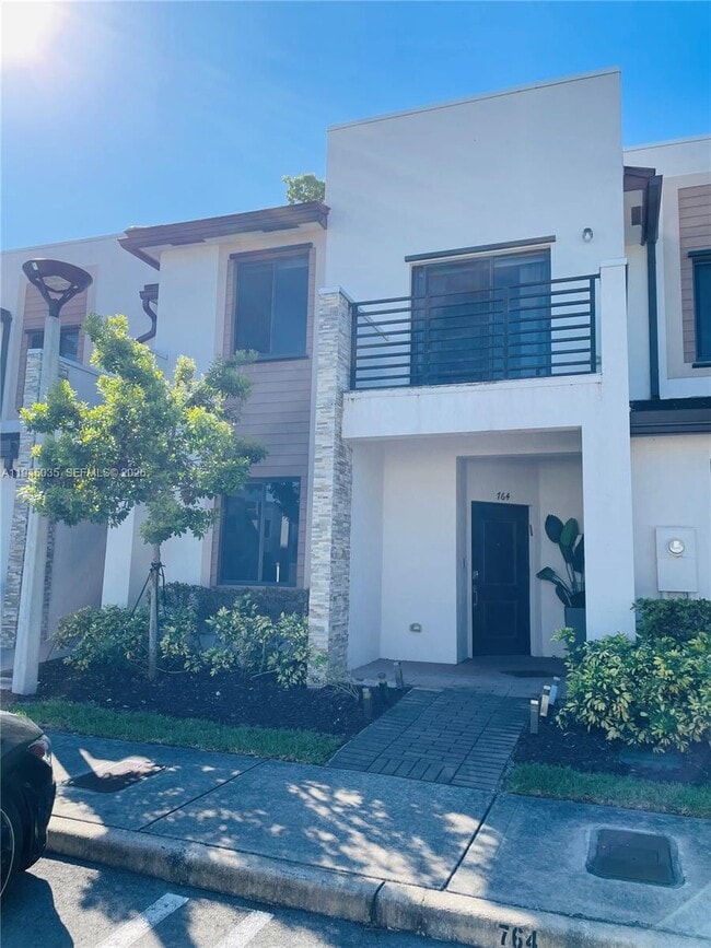 Building Photo - 764 NE 206th Terrace