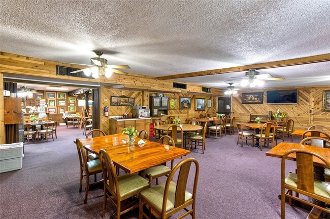 Foto del edificio - 2414 S Gordon St