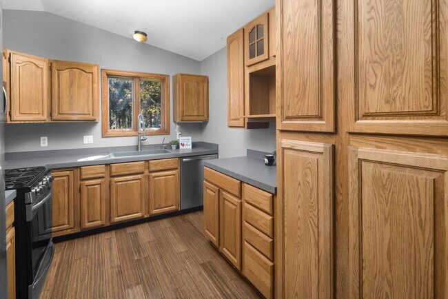 Building Photo - 32252 Steven Way