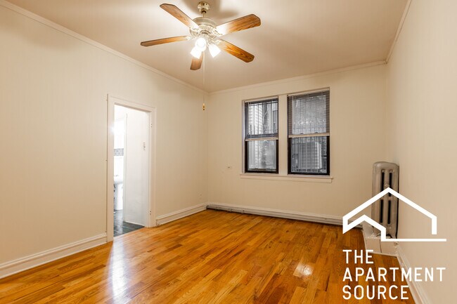 Foto del edificio - 4857 N Damen Ave