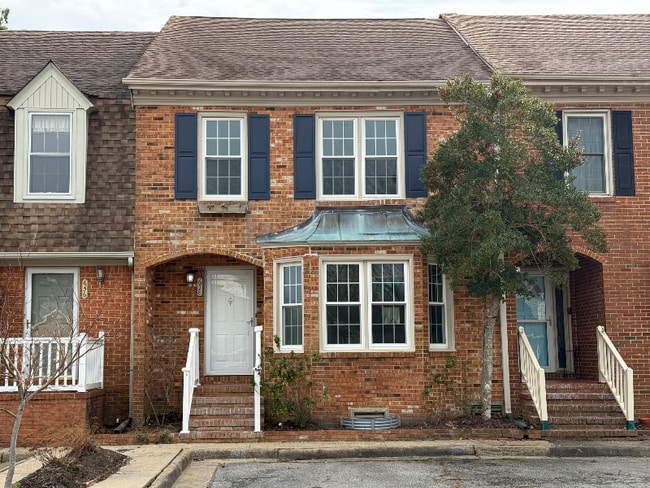 Photo - 658 Lord Dunmore Dr Townhome