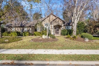 Building Photo - 5130 NW 80 Ave