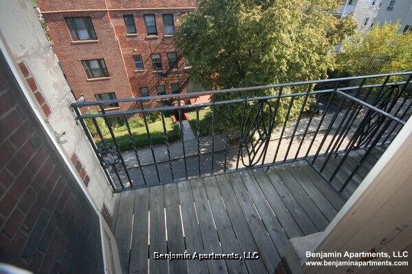 Foto del edificio - 111 Washington St