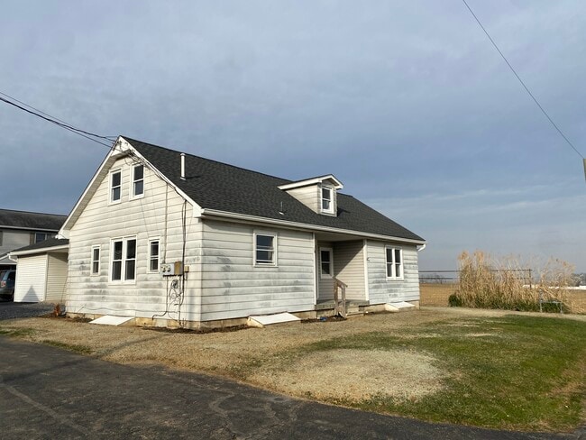 Building Photo - 14 Stoltzfus Ln