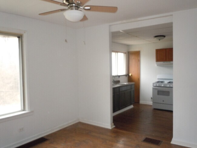 Foto del edificio - 319 Pine St