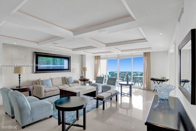 Building Photo - 3 br, 4 bath Condo - 20201 E Country Club ...