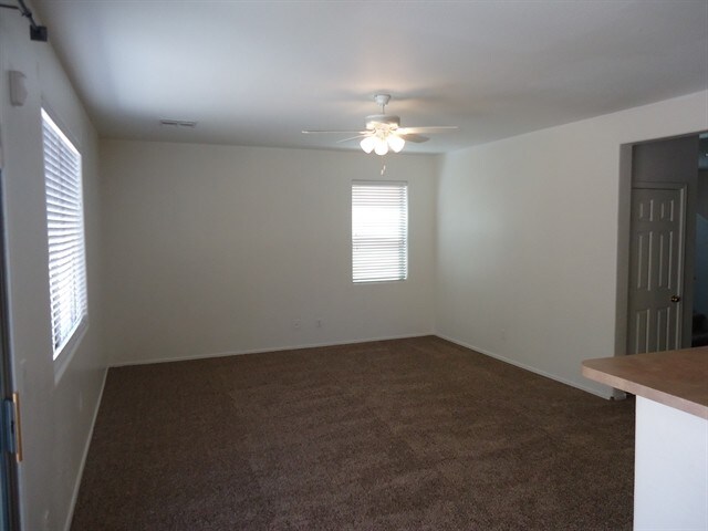 Building Photo - 6831 South 68th Glen