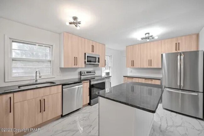 Foto del edificio - 125 Alwen Ave