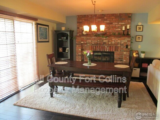 Foto del edificio - 3206 Greenwood Ct