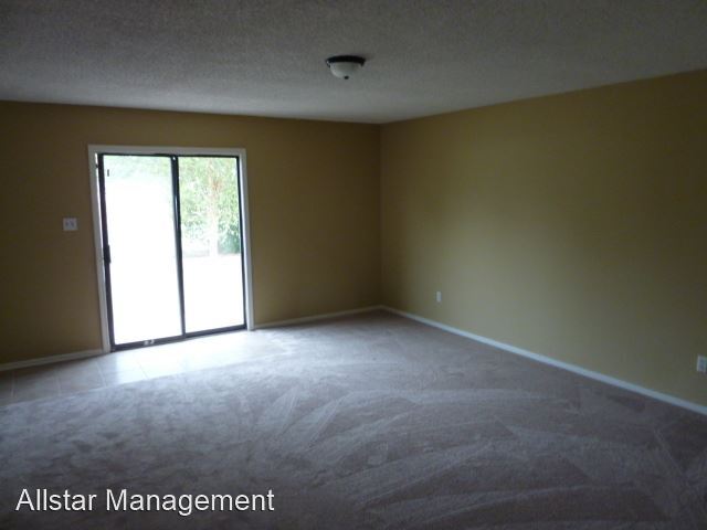 Building Photo - 3 br, 2 bath House - 6223 Chickasaw Dr