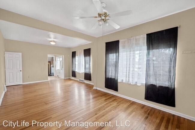 Foto del edificio - 2 br, 1 bath House - 854 6th Street