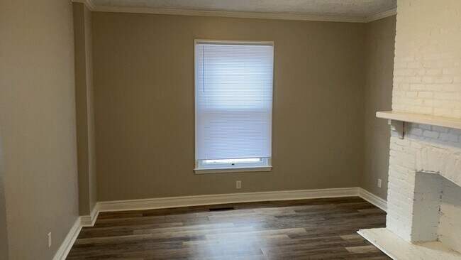 Foto del edificio - 1150 Creighton Ave