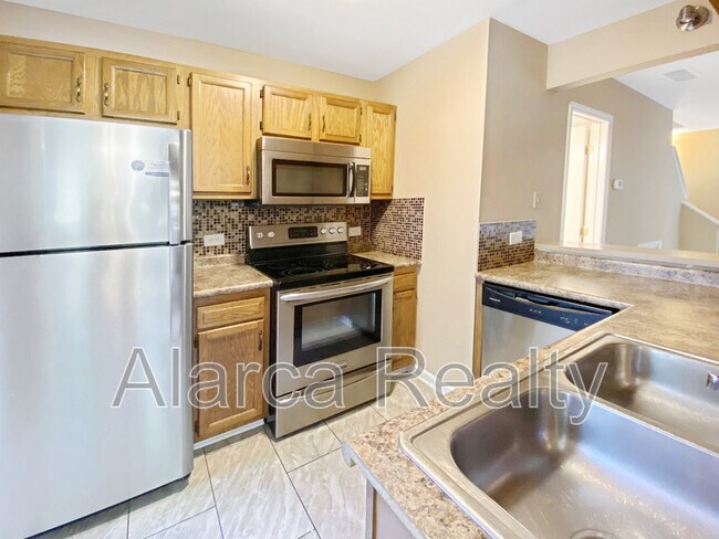 Foto del edificio - 3134 Driftwood Dr
