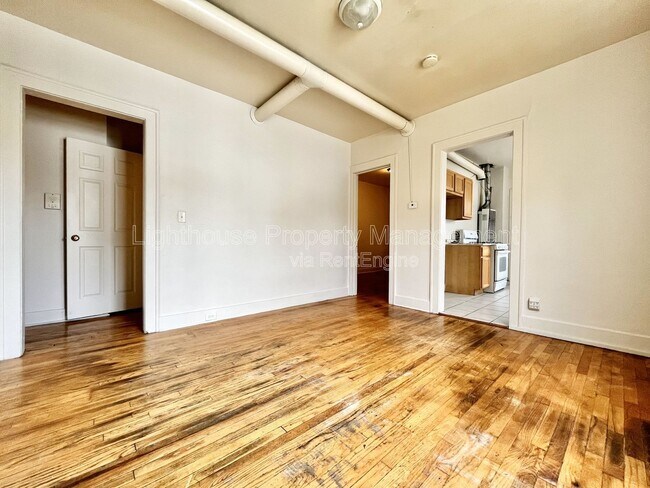 Foto del edificio - 744 M.L.K. Jr St SE