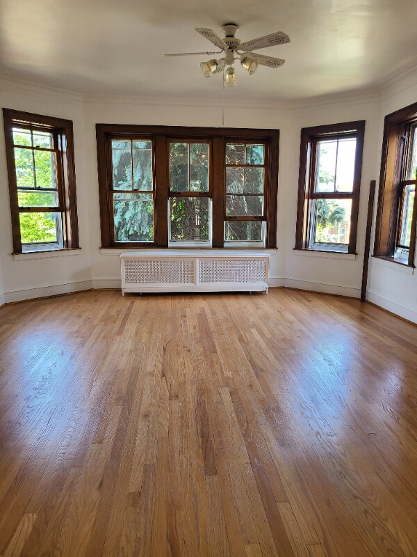 Building Photo - 2948 N Mango Ave