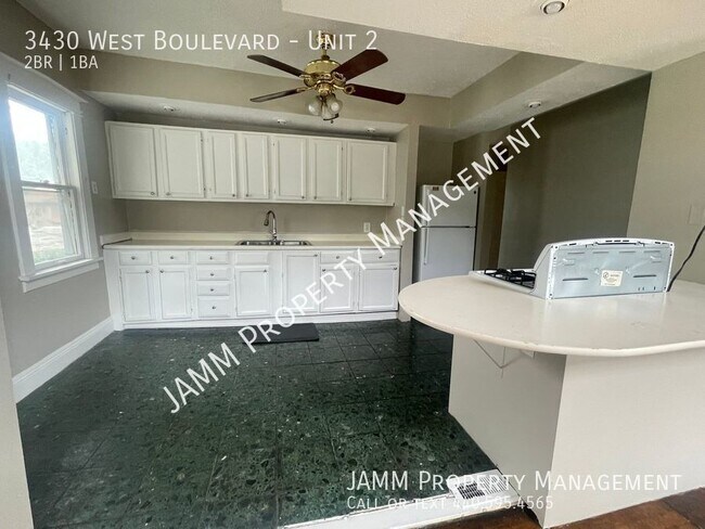 Building Photo - Beautiful 2-Bedroom Duplex unit in Clevela...