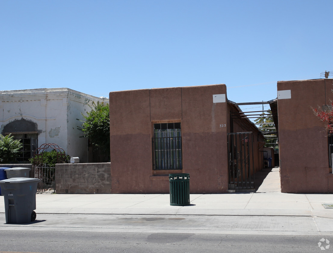 Building Photo - 323 Chihuahua St