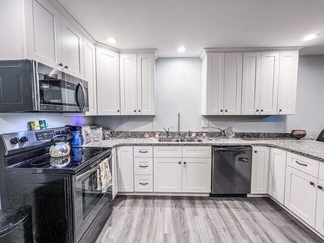 Cocina - 12 Hokie Ln