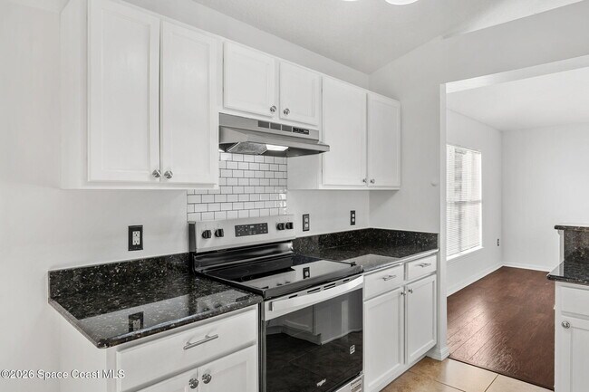 Foto del edificio - 4426 Four Lakes Dr