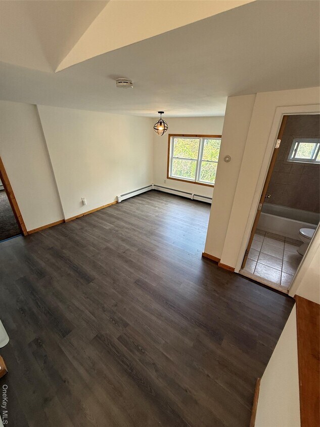 Foto principal - 121 Rose Dr