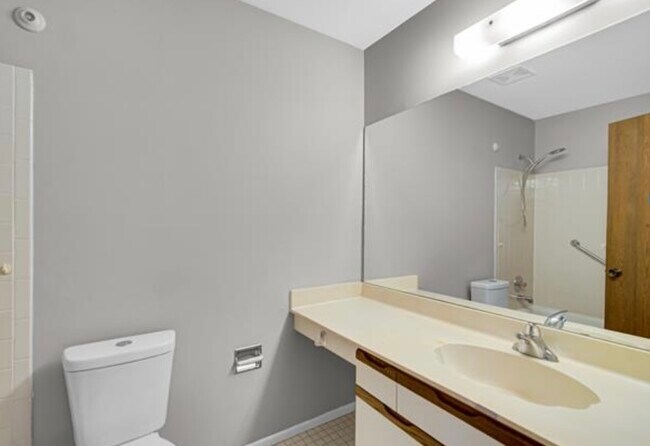 Building Photo - 609 Hanover Ct