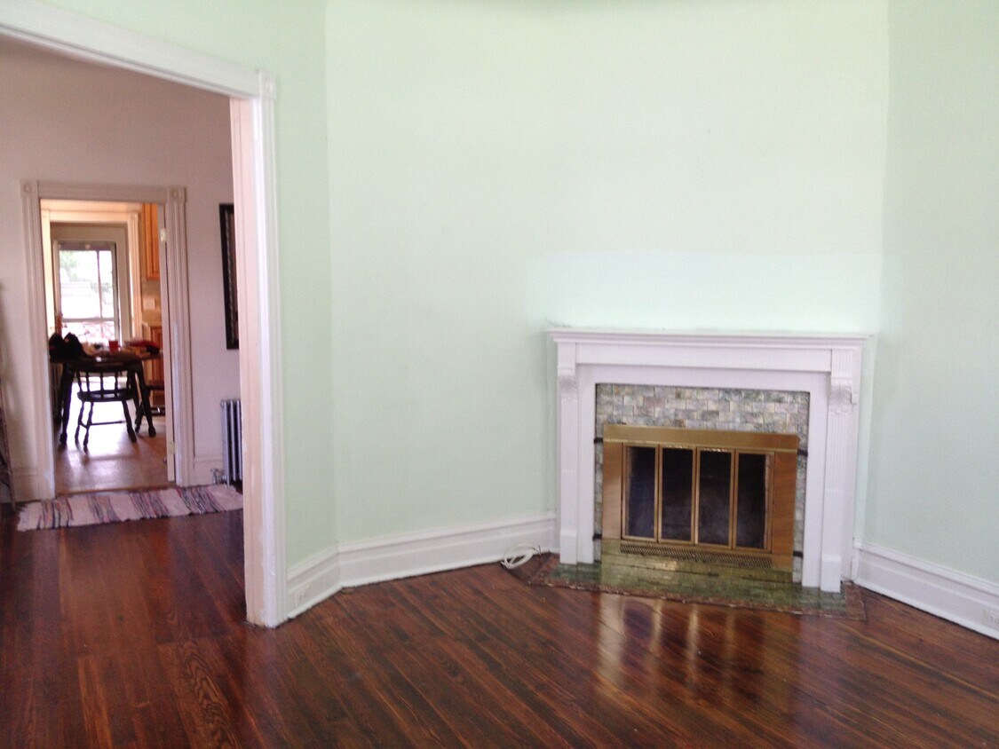 48 E Stewart Ave, Lansdowne, PA 19050 Townhome Rentals in Lansdowne