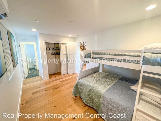 Foto del edificio - 2 br, 2.5 bath House - 215 1st Street