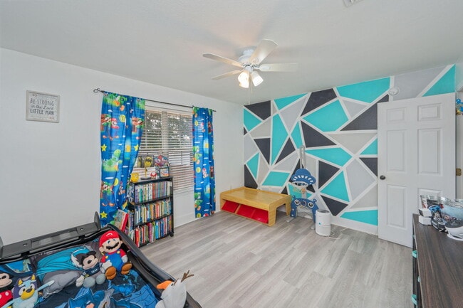 Foto del edificio - 6100 Saddle Horse Ln