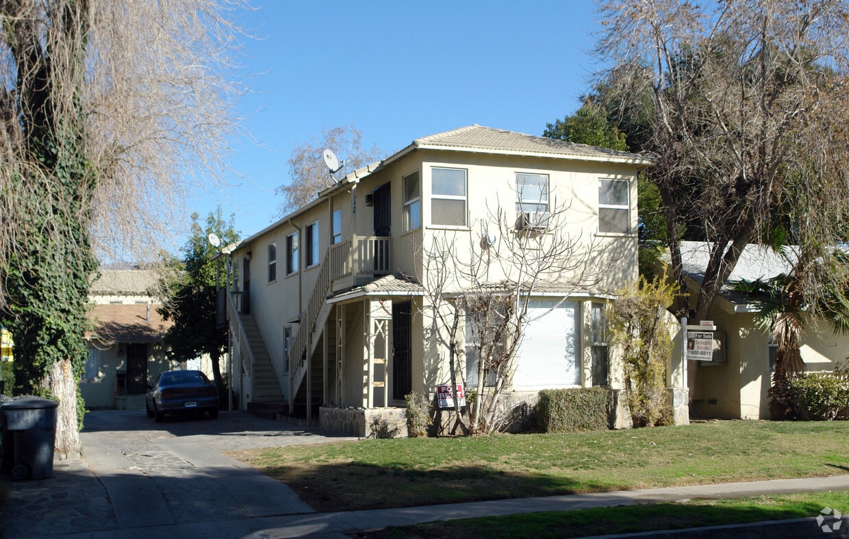 Primary Photo - 430-440 W 21st St
