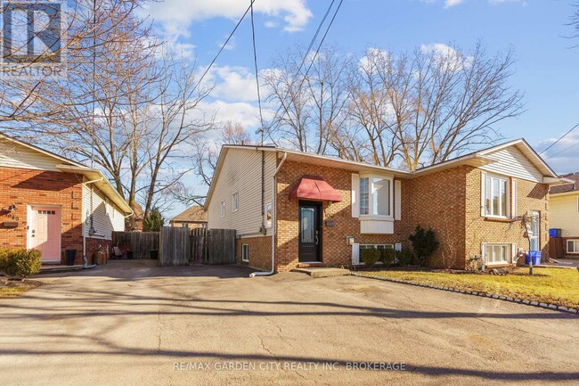 Building Photo - 1047 Vansickle Rd